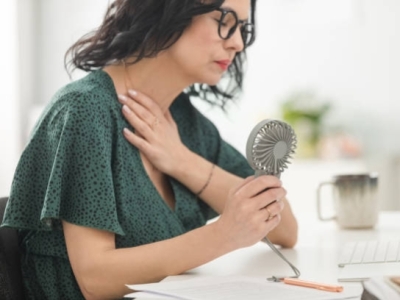 7 Fleurs de Bach pour traverser la ménopause en toute sérénité